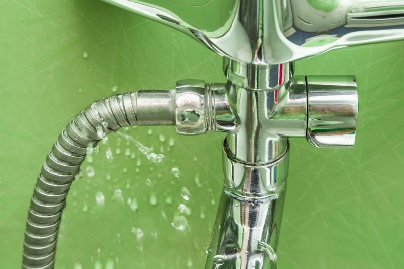 duschschlauch leaky undicht locating burst documenting nun