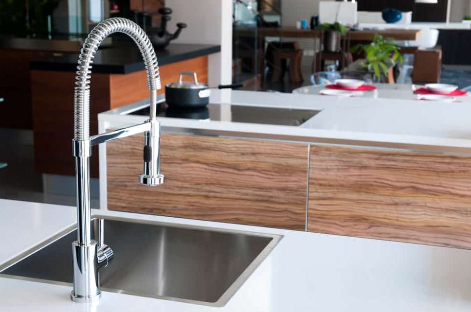 Best Pull Down Kitchen Faucet: Buying Guide