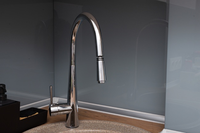 Pros and cons of chrome faucet